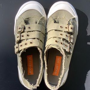 Rocket Dog military green sneakers size 7